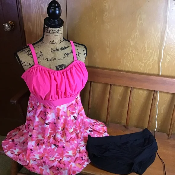 Kona Sol Pink Floral Swim Tankini Top 2X & Black Shorts Large Booty Lift - Picture 2 of 14